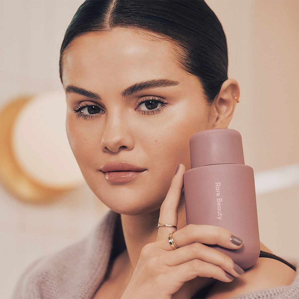 FIND COMFORT HYDRATING BODY LOTION (CREMA CORPORAL)